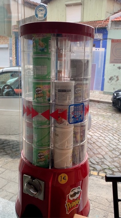 A Pringles dispenser