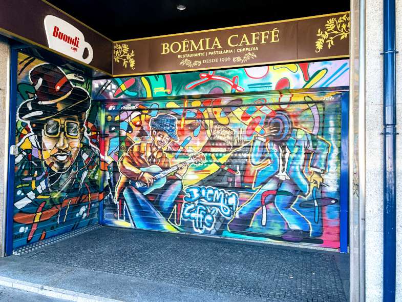 A mural on the shutters of the Boémia Caffé in Boavista.