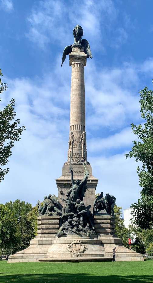 The Monumento aos Heróis da Guerra Peninsular at the Rotunda da Boavista in Porto