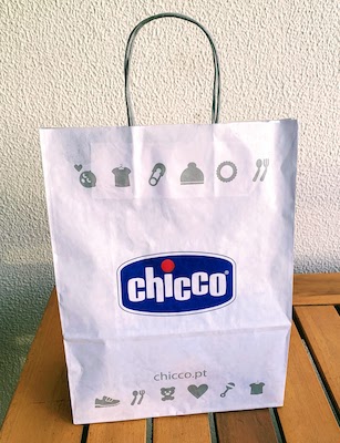 The bag of baby clothes from Chicco