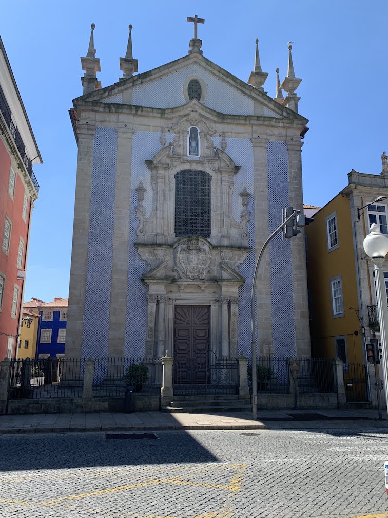 The greja Paroquial de São Nicolau (The Parochial Church of St. Nicholas) in Porto.