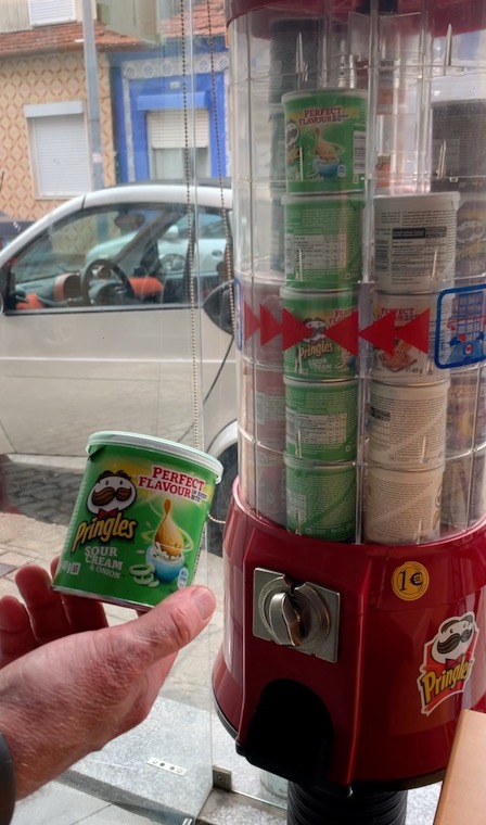 The can of Pringles from the dispenser