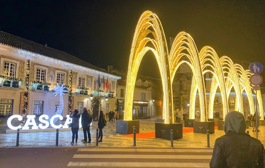 Holiday lights in Cascais.