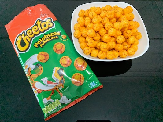 A package of Cheetos Futebolas snack