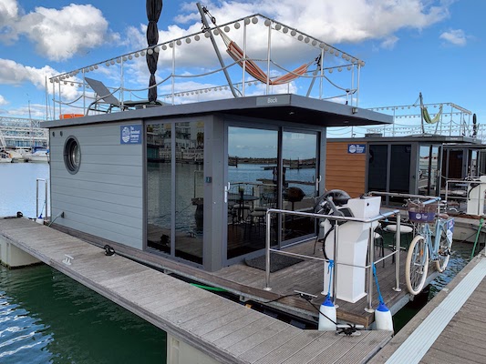 The houseboat - exterior view