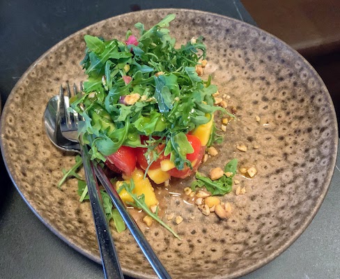 Avocado-tomato-mango salad at P4 na Baixa in Porto