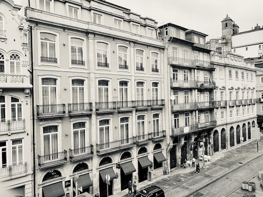 Looking down the Rua do Infante D. Henrique in Porto