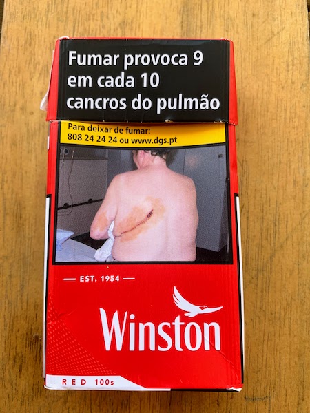 A Portuguese cigarette pack with the warning "Smoking causes 9 out of 10 lung cancers"