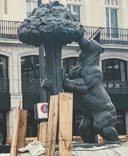 The statue of the bear and the madroño tree in the Puerta del Sol in Madrid.