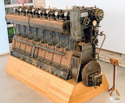 A 750 HP engine that powered the Sagres training ship